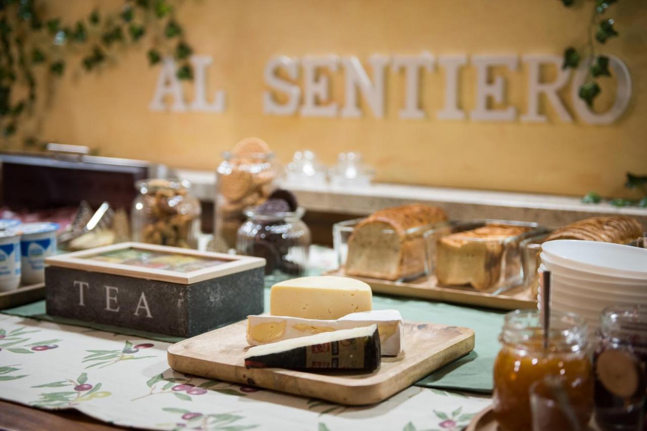 B&B Al Sentiero Caprino Veronese Luaran gambar