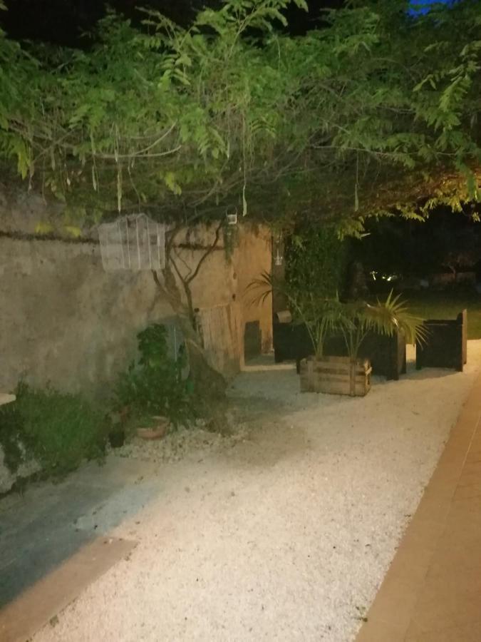 B&B Al Sentiero Caprino Veronese Luaran gambar
